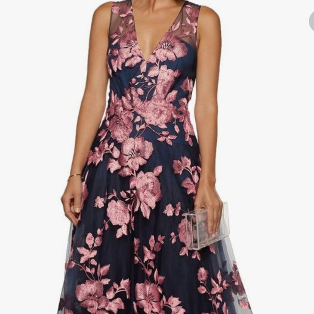 Beautiful Navy/Pink Marchesa Notte gown, size 6